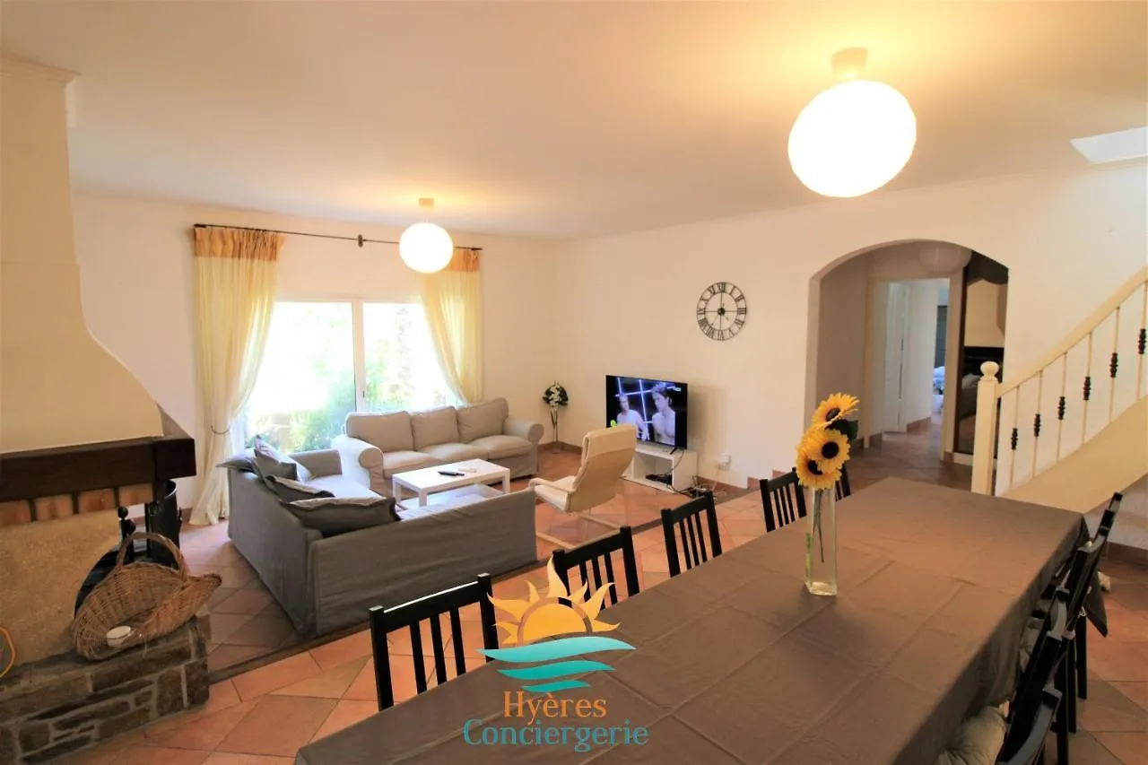 Villa Giens 4Ch Clim Parking Wifi Piscine Partagee By Hc Hyeres France
